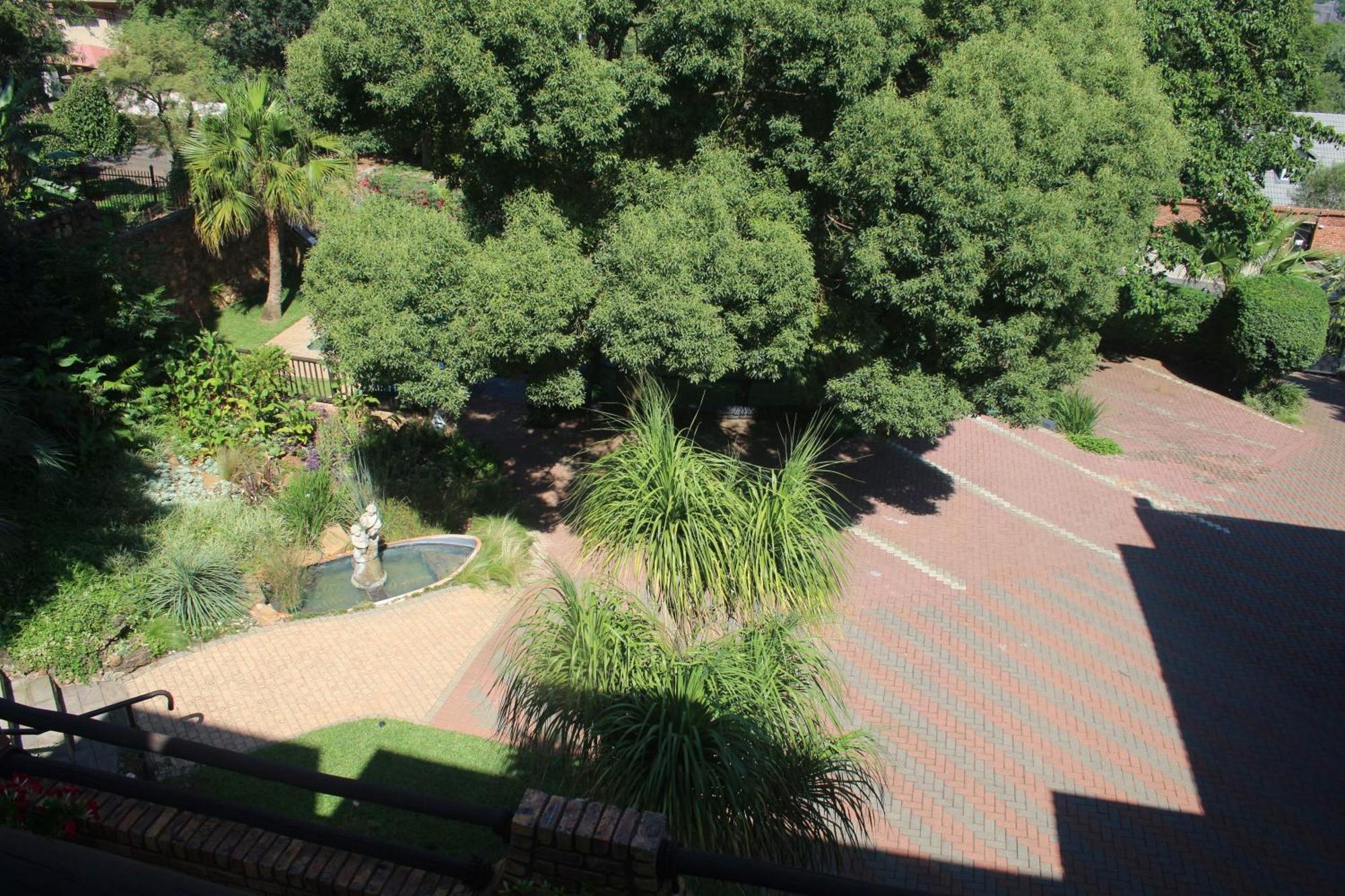 Belle Vue Guesthouse Hartbeespoort Exterior photo