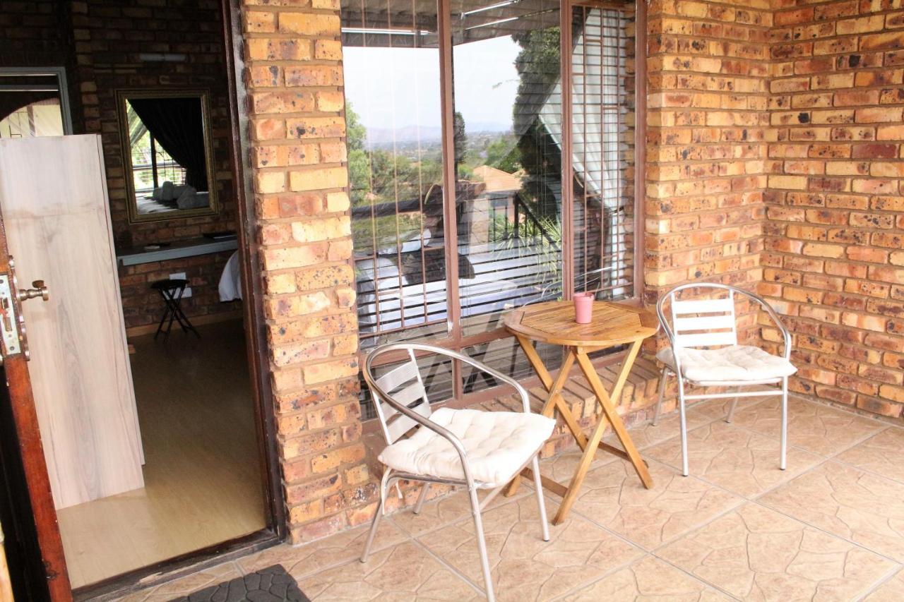 Belle Vue Guesthouse Hartbeespoort Exterior photo