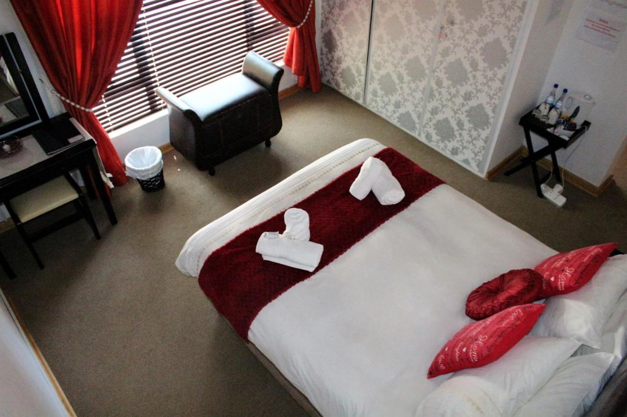 Belle Vue Guesthouse Hartbeespoort Exterior photo